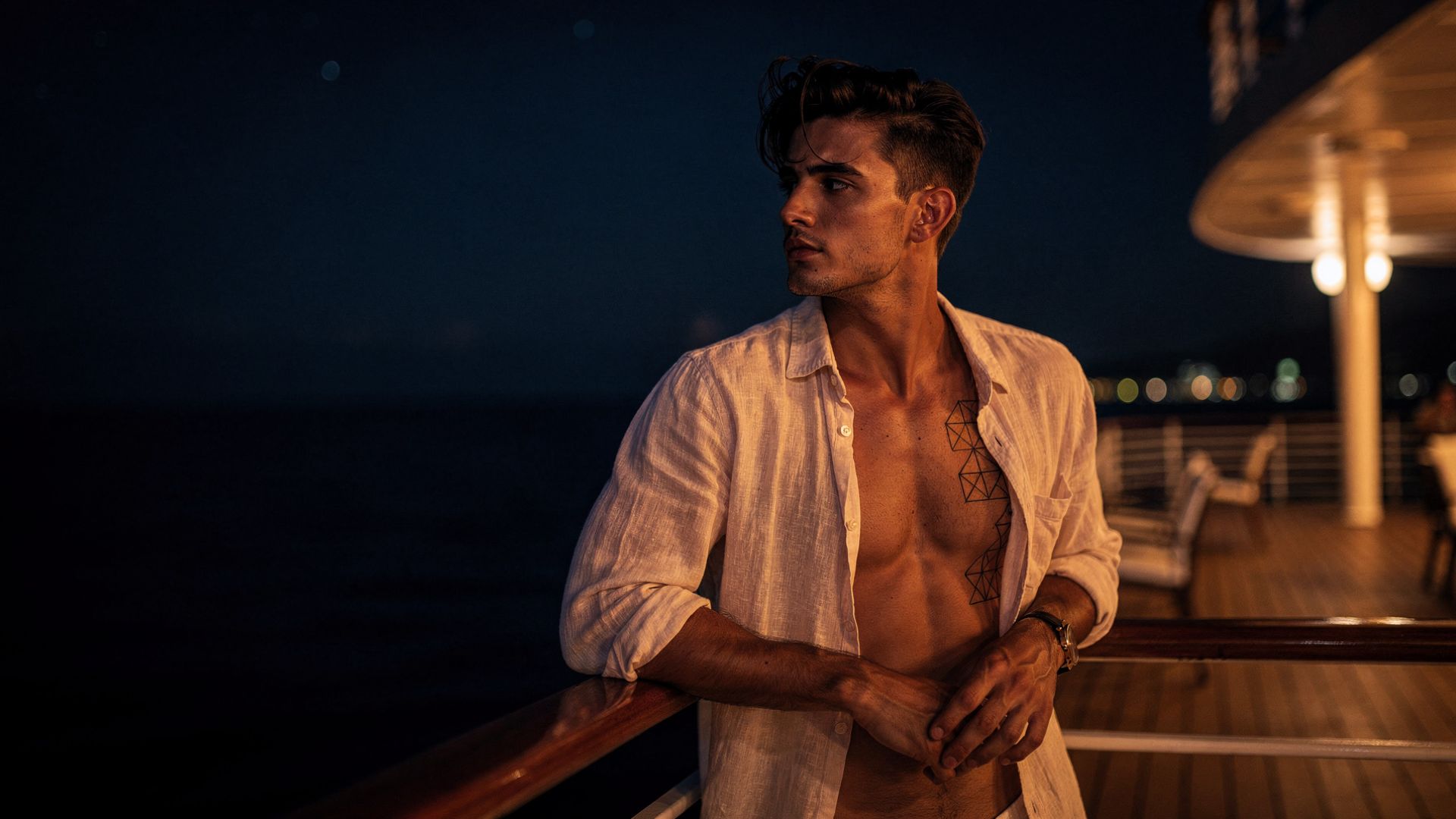 Crociera gay Mediterraneo - Tommaso in mare