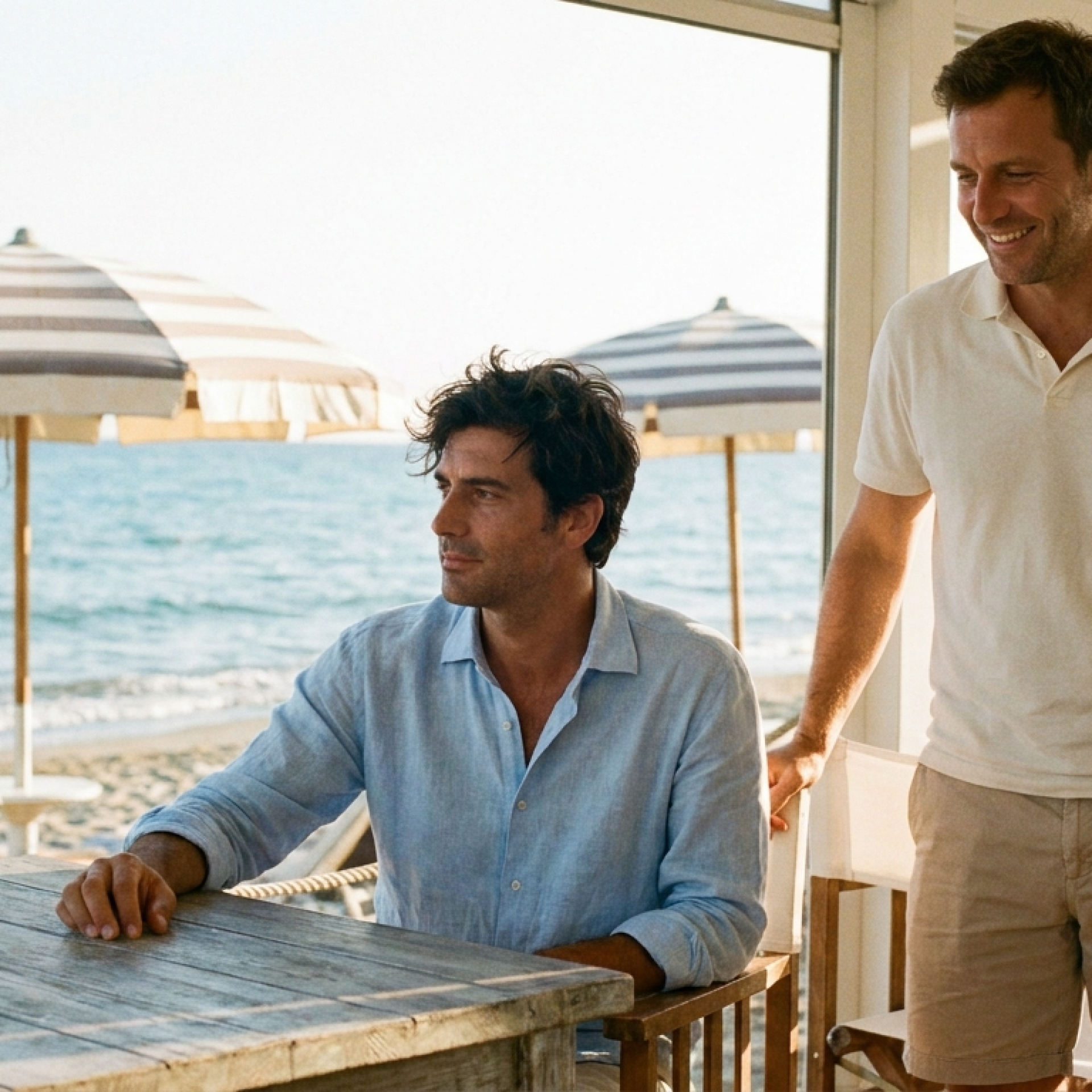 Racconti gay famiglia: due uomini in estate sul lungomare di Forte dei Marmi